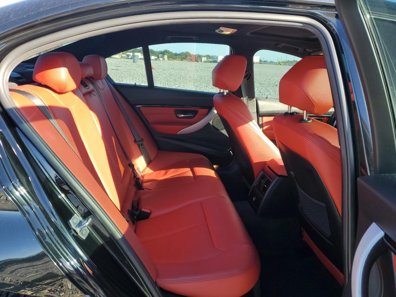 2017 BMW Seria 3 - zdjęcie 10