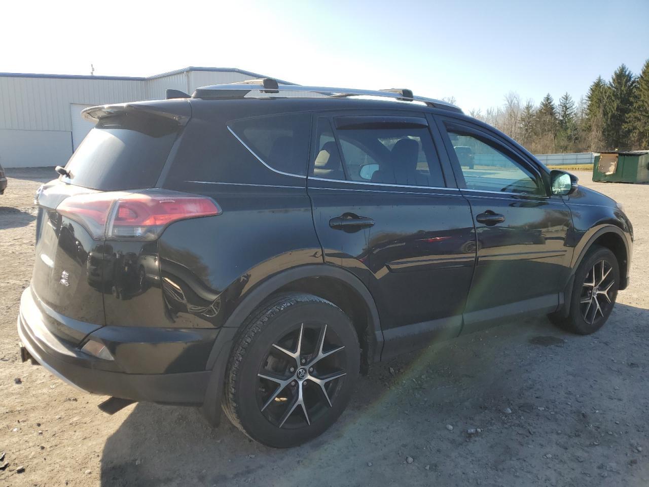 2016 Toyota RAV 4 - zdjęcie 3