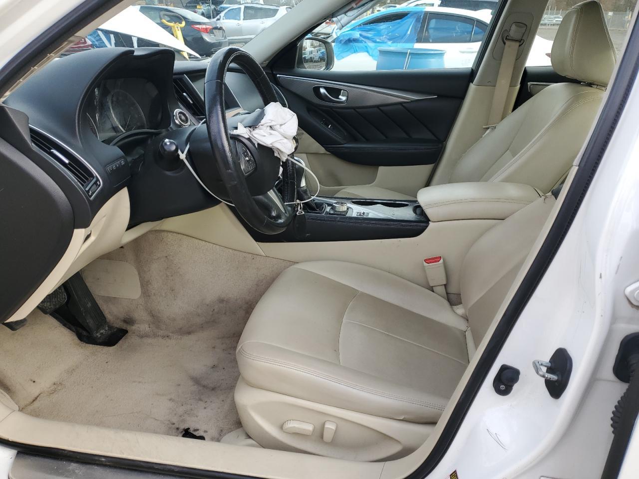 2015 Infiniti Q50 - zdjęcie 7