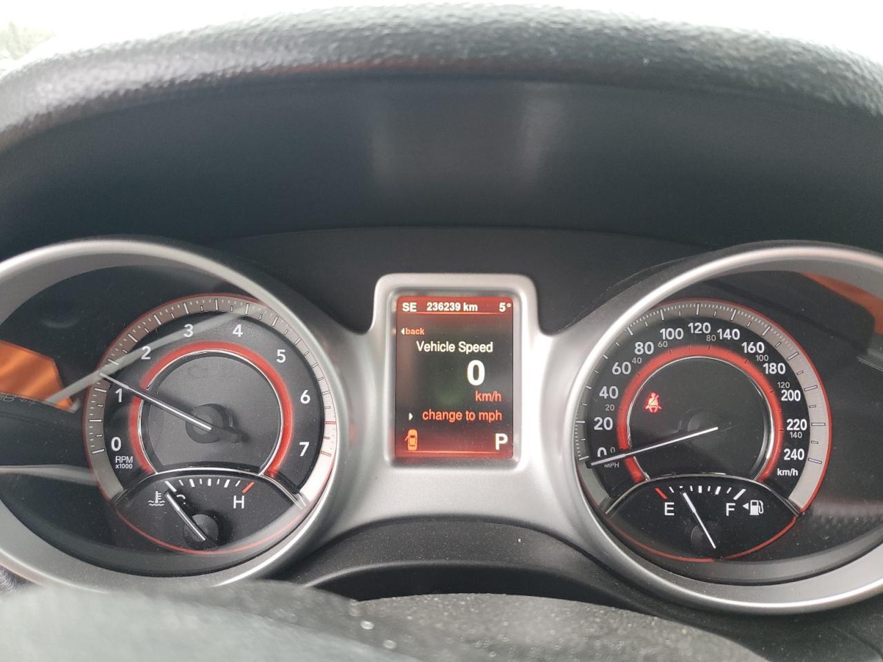 2015 Dodge Journey R/T - zdjęcie 9