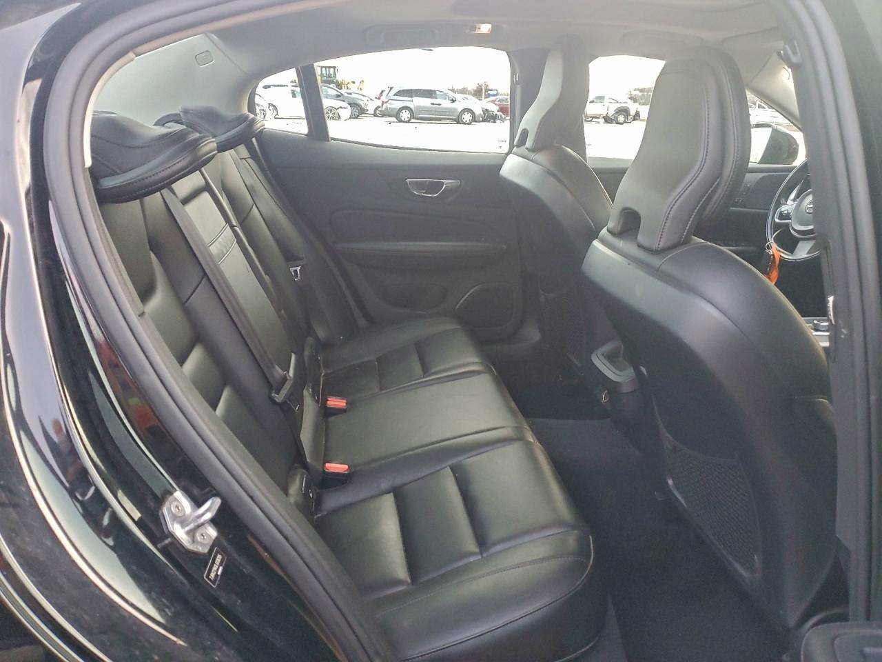 2020 Volvo S60 - zdjęcie 10