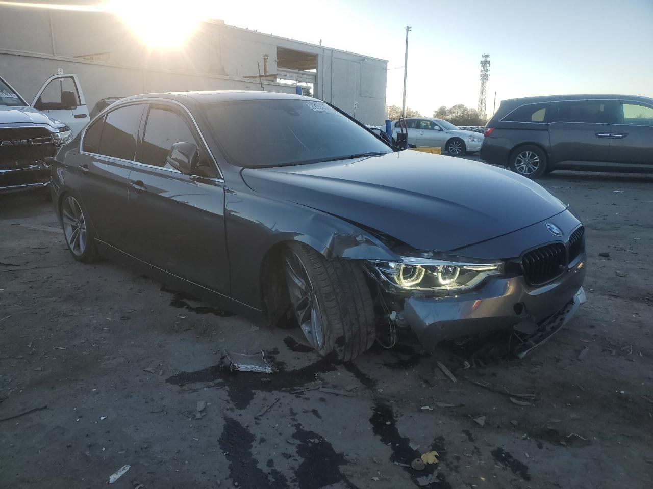 BMW Seria 3 - zdjęcie 4