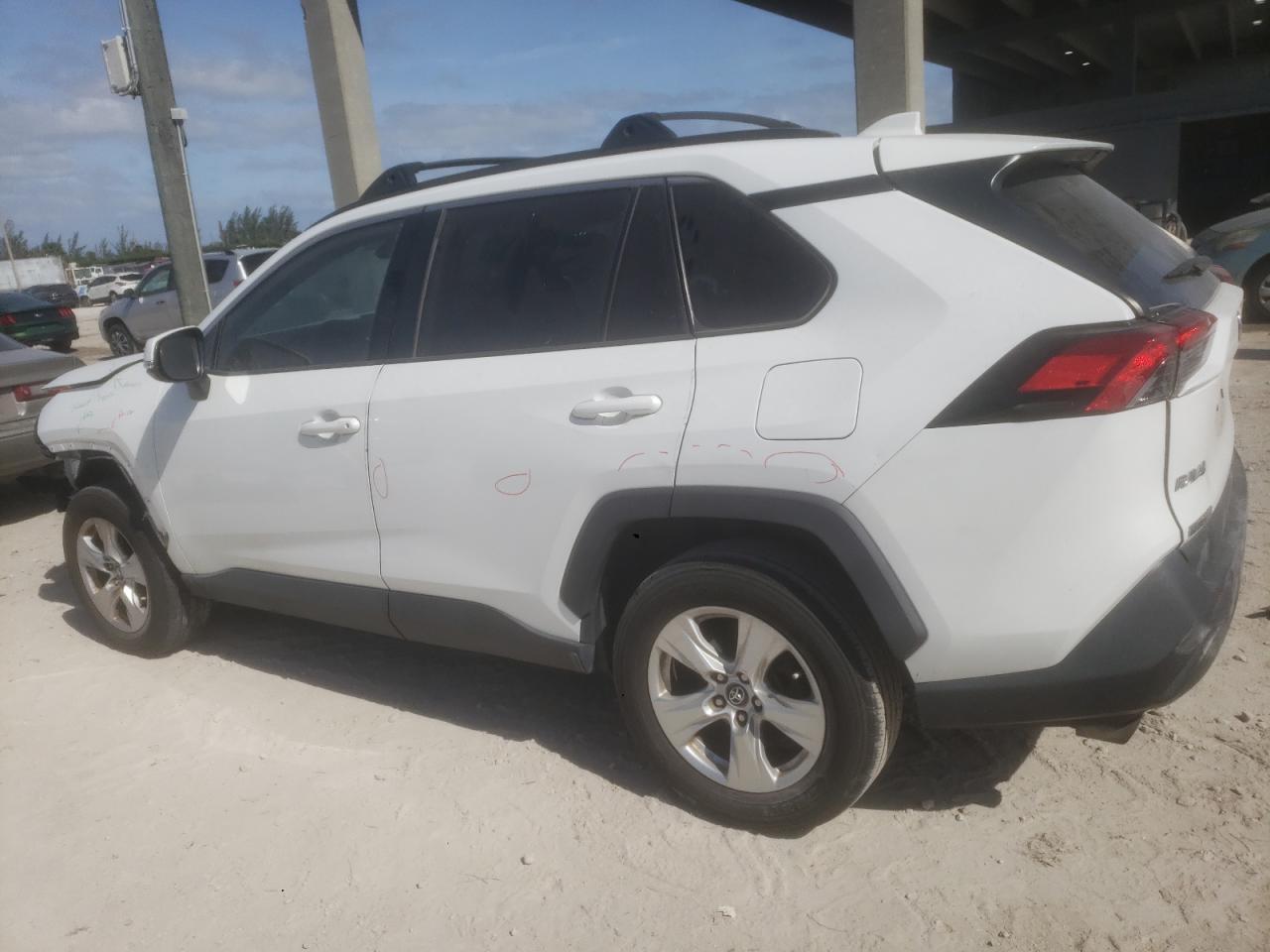 2020 Toyota RAV 4 - zdjęcie 2