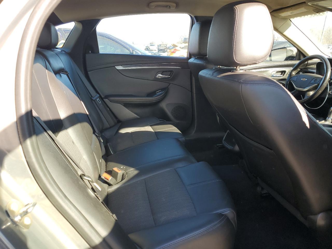 2017 Chevrolet Impala Lt - zdjęcie 10