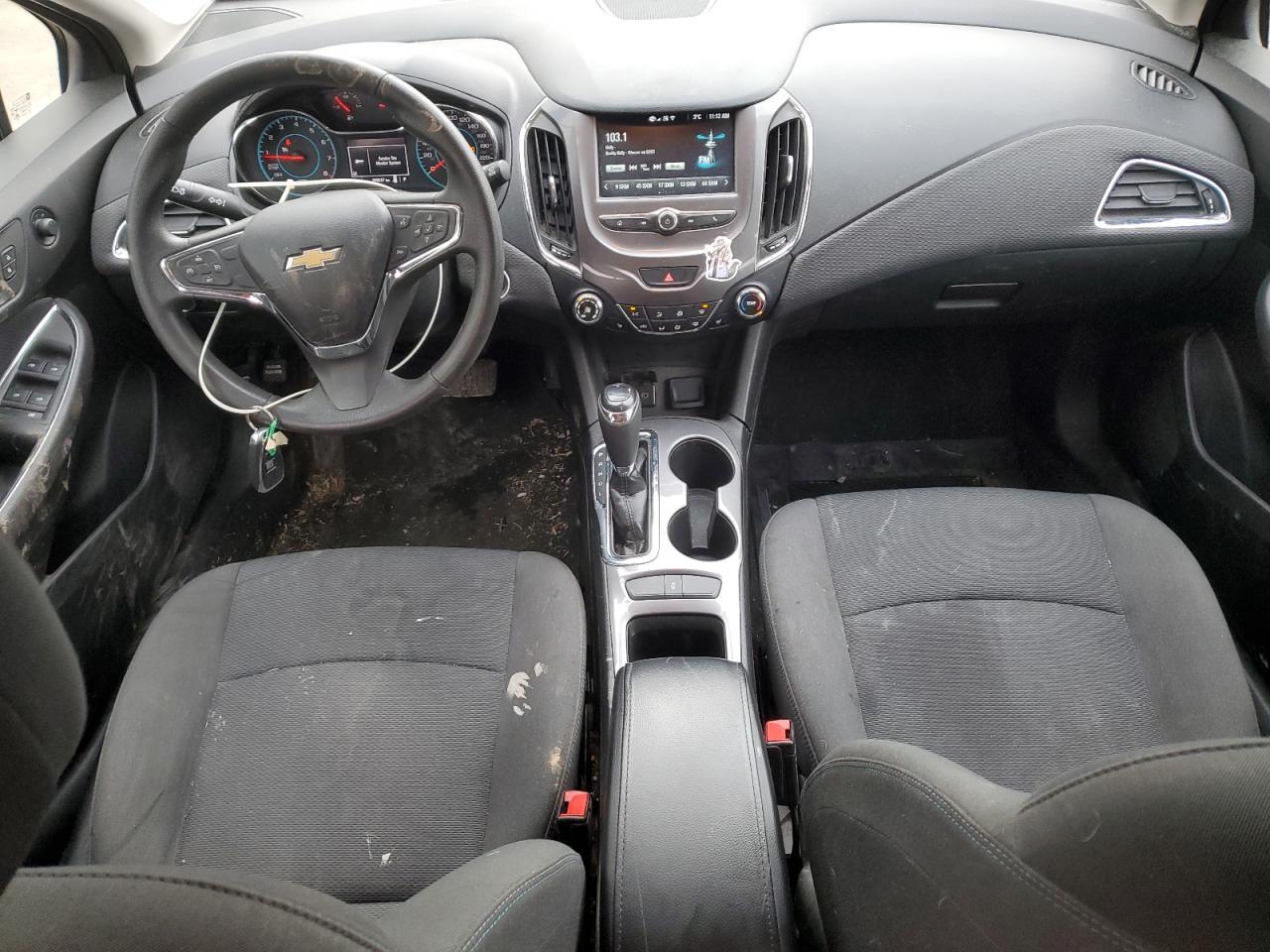 2018 Chevrolet Cruze - zdjęcie 8