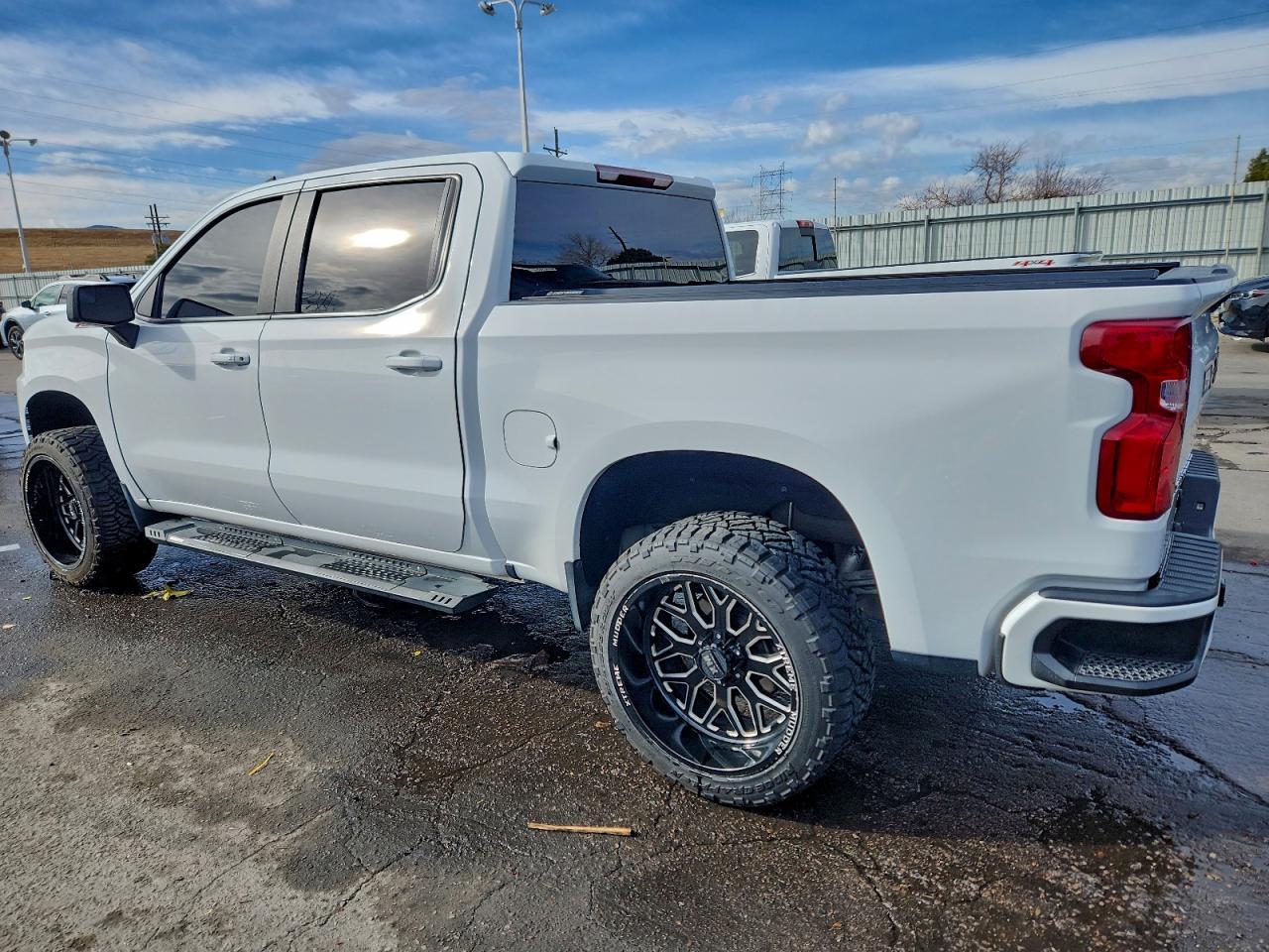 2020 Chevrolet Silverado K1500 Rst - zdjęcie 2