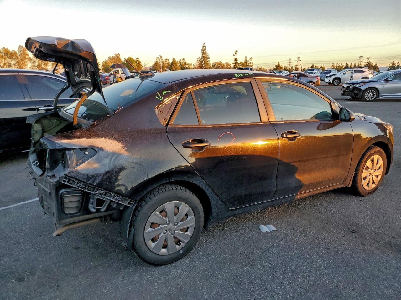 2018 Kia Rio - zdjęcie 3