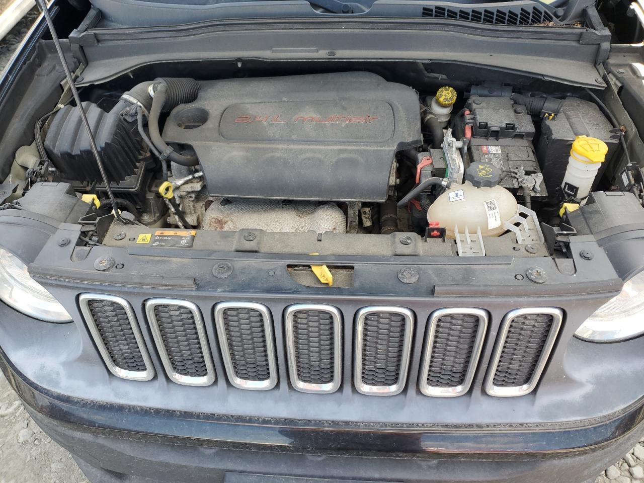 2015 Jeep Renegade Sport - zdjęcie 12