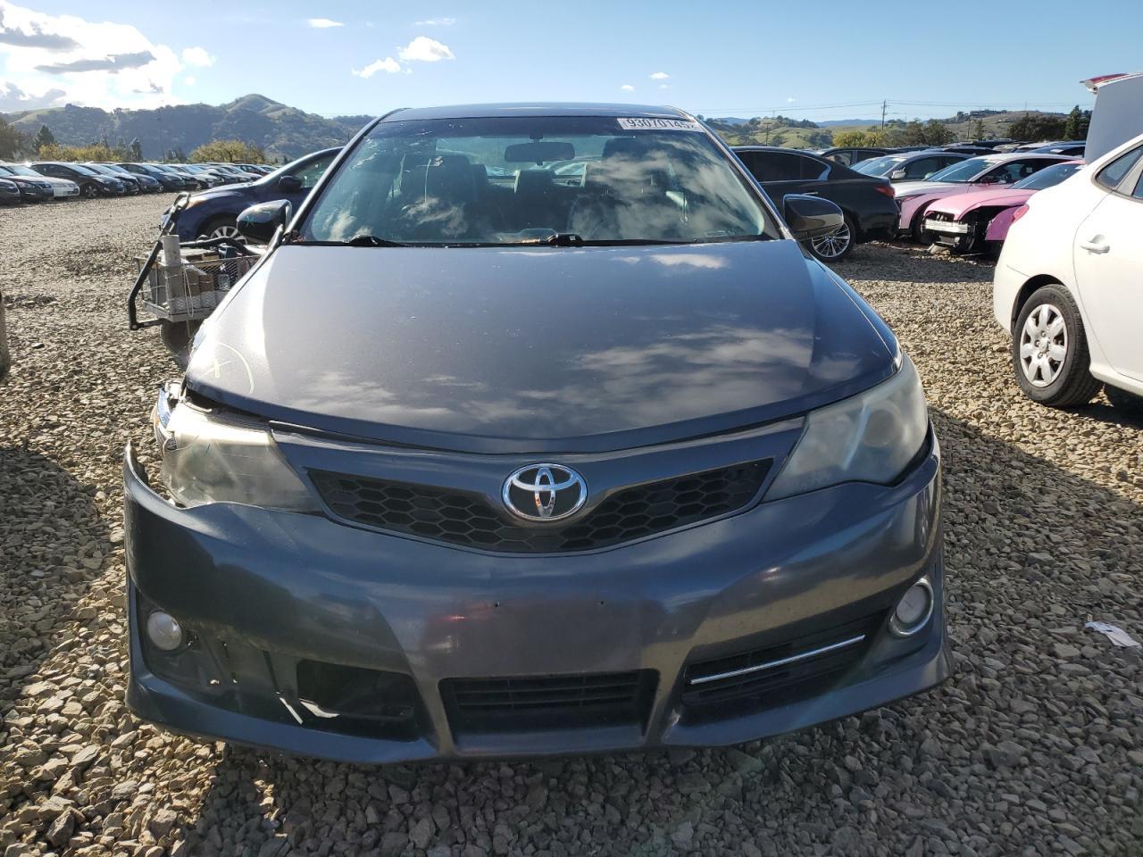 2013 Toyota Camry - zdjęcie 5