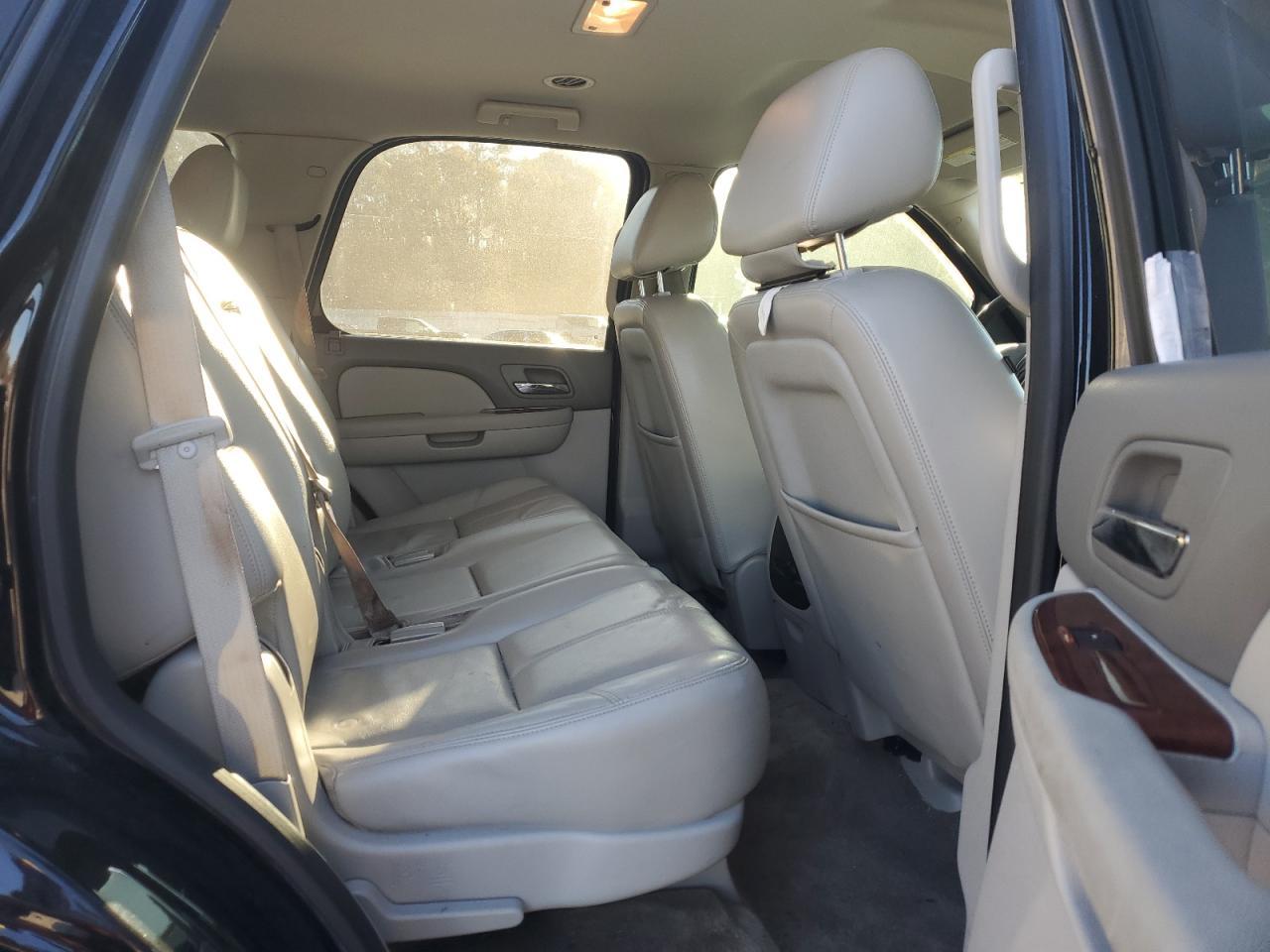 2013 Chevrolet Tahoe C1500 Lt - zdjęcie 11