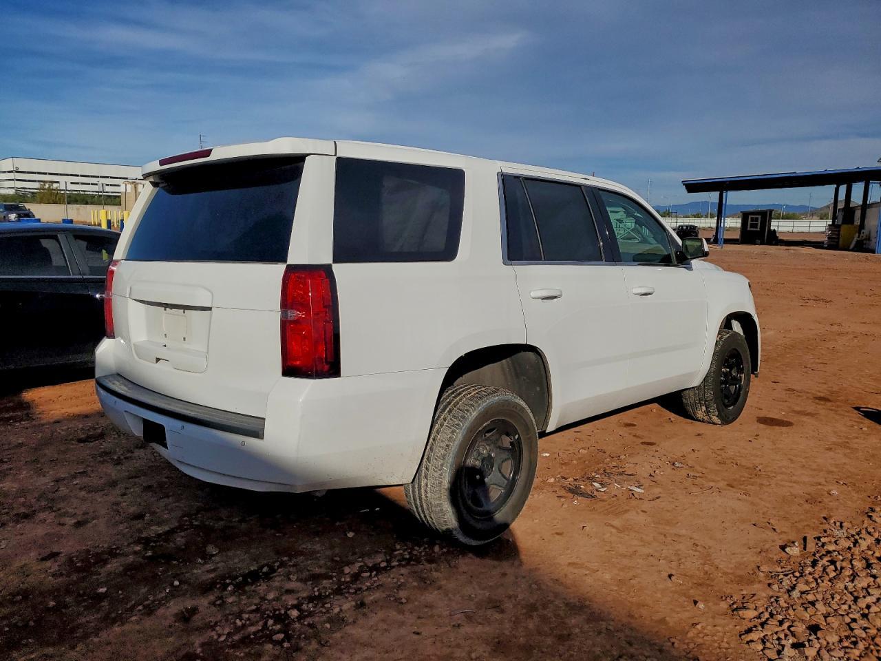 2019 Chevrolet Tahoe - zdjęcie 3