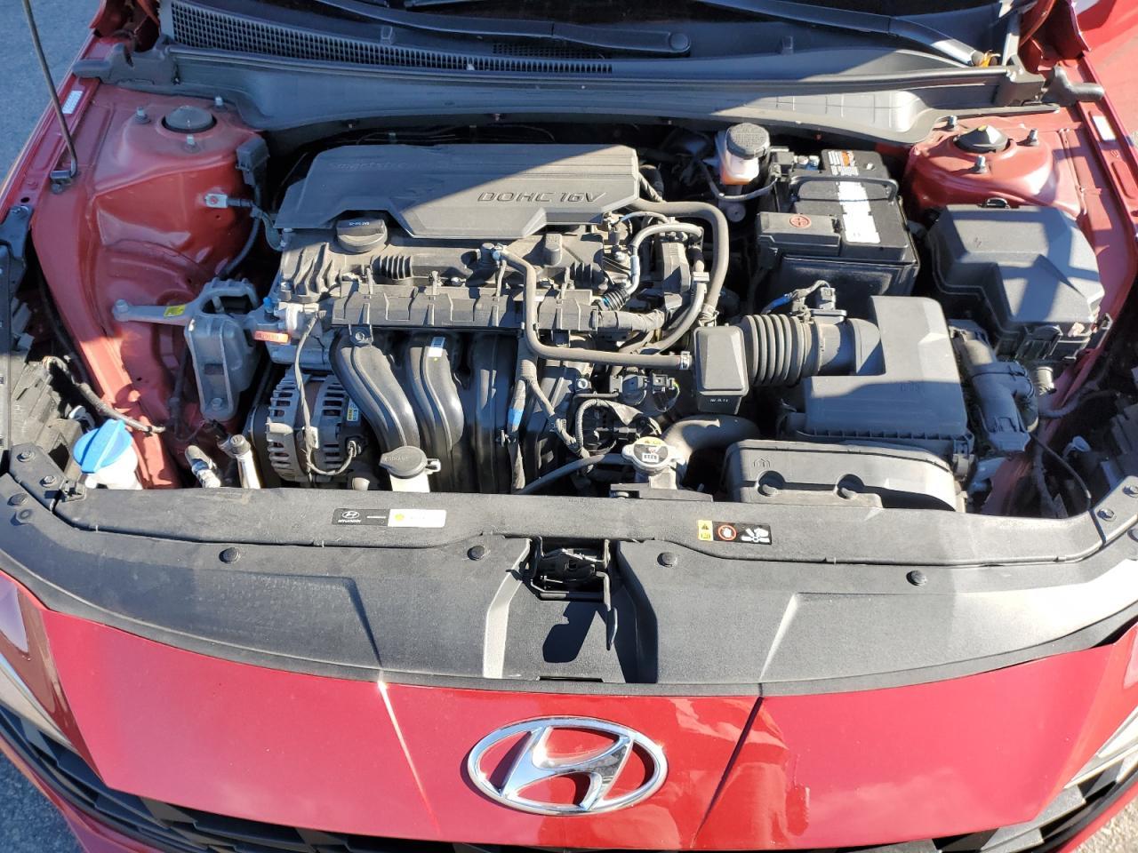 2023 Hyundai Elantra - zdjęcie 11