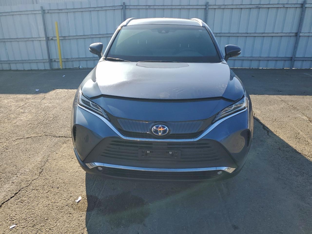 2024 Toyota Venza Le - zdjęcie 5