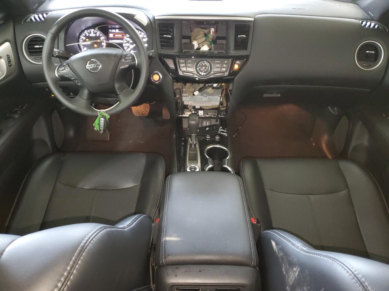 2018 Nissan Pathfinder - zdjęcie 8