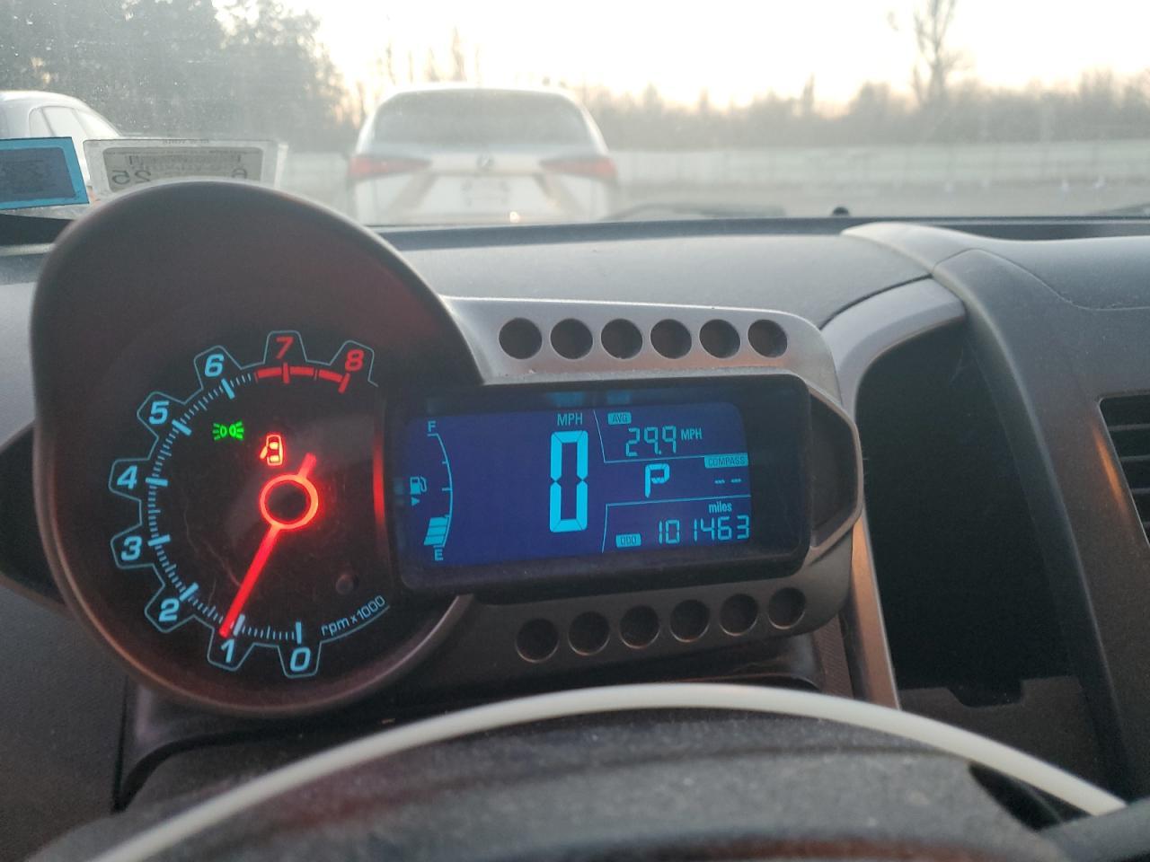 2015 Chevrolet Sonic - zdjęcie 9