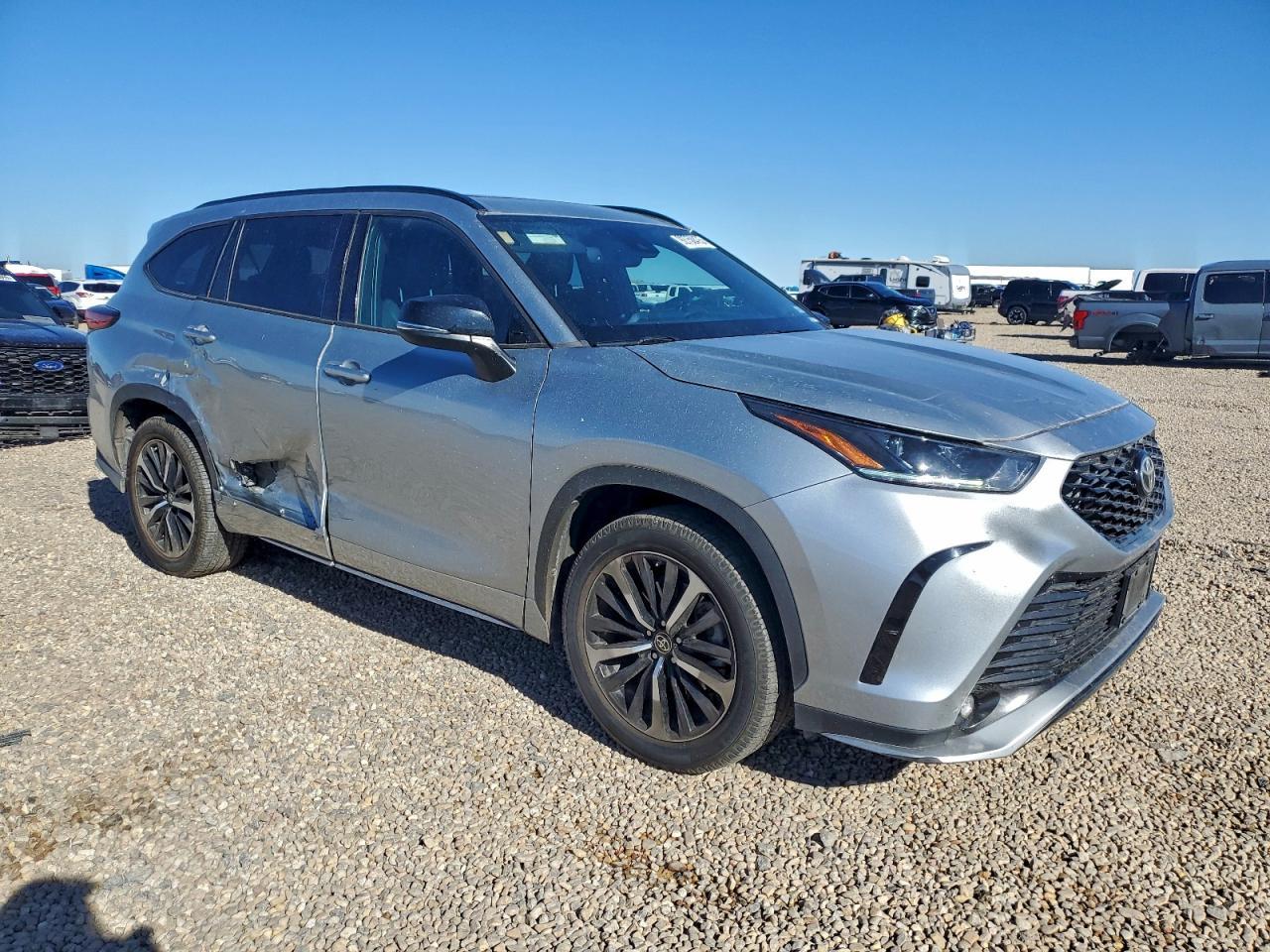 2021 Toyota Highlander - zdjęcie 4