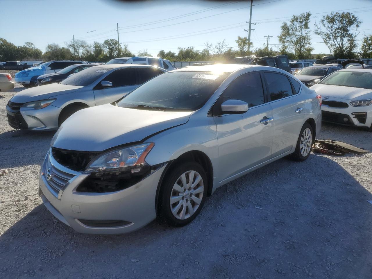 2013 Nissan Sentra - zdjęcie główne