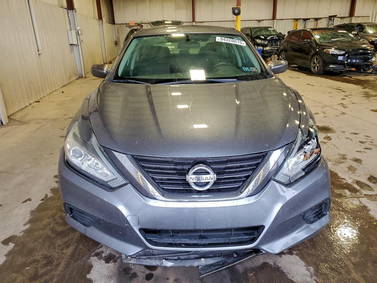 2017 Nissan Altima - zdjęcie 5