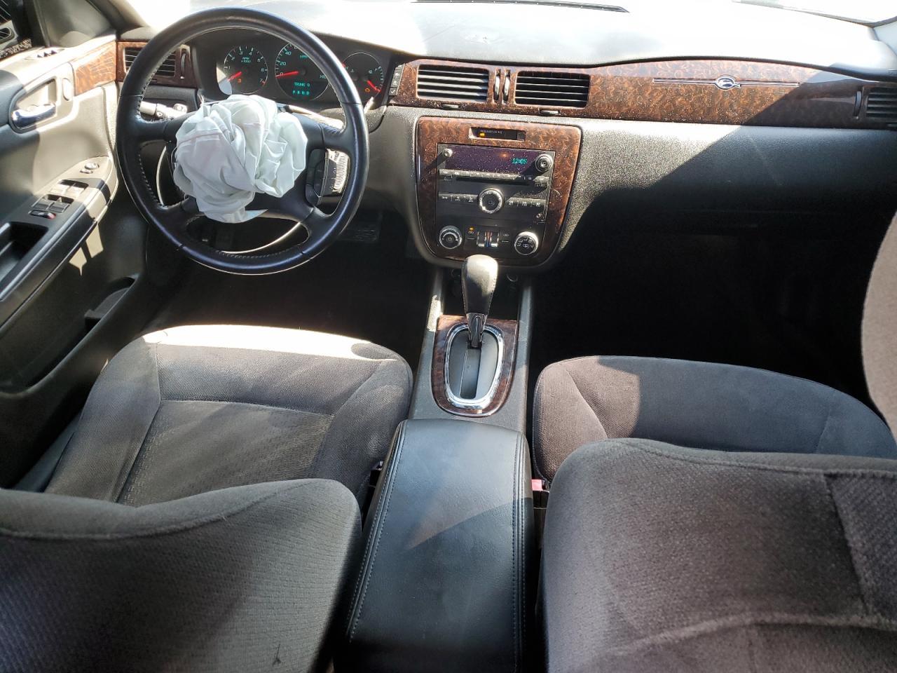 2013 Chevrolet Impala - zdjęcie 8