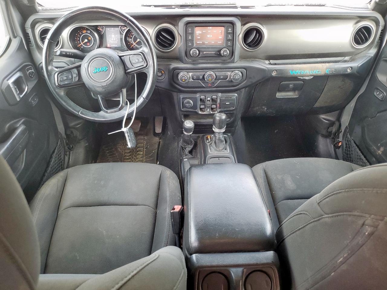 2019 Jeep Wrangler - zdjęcie 8