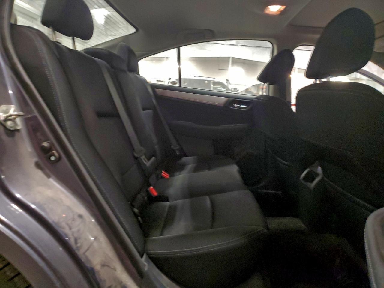 2015 Subaru Legacy - zdjęcie 10