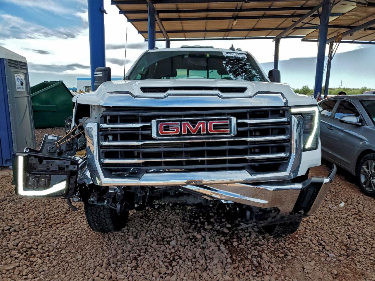 2024 GMC Sierra - zdjęcie 5