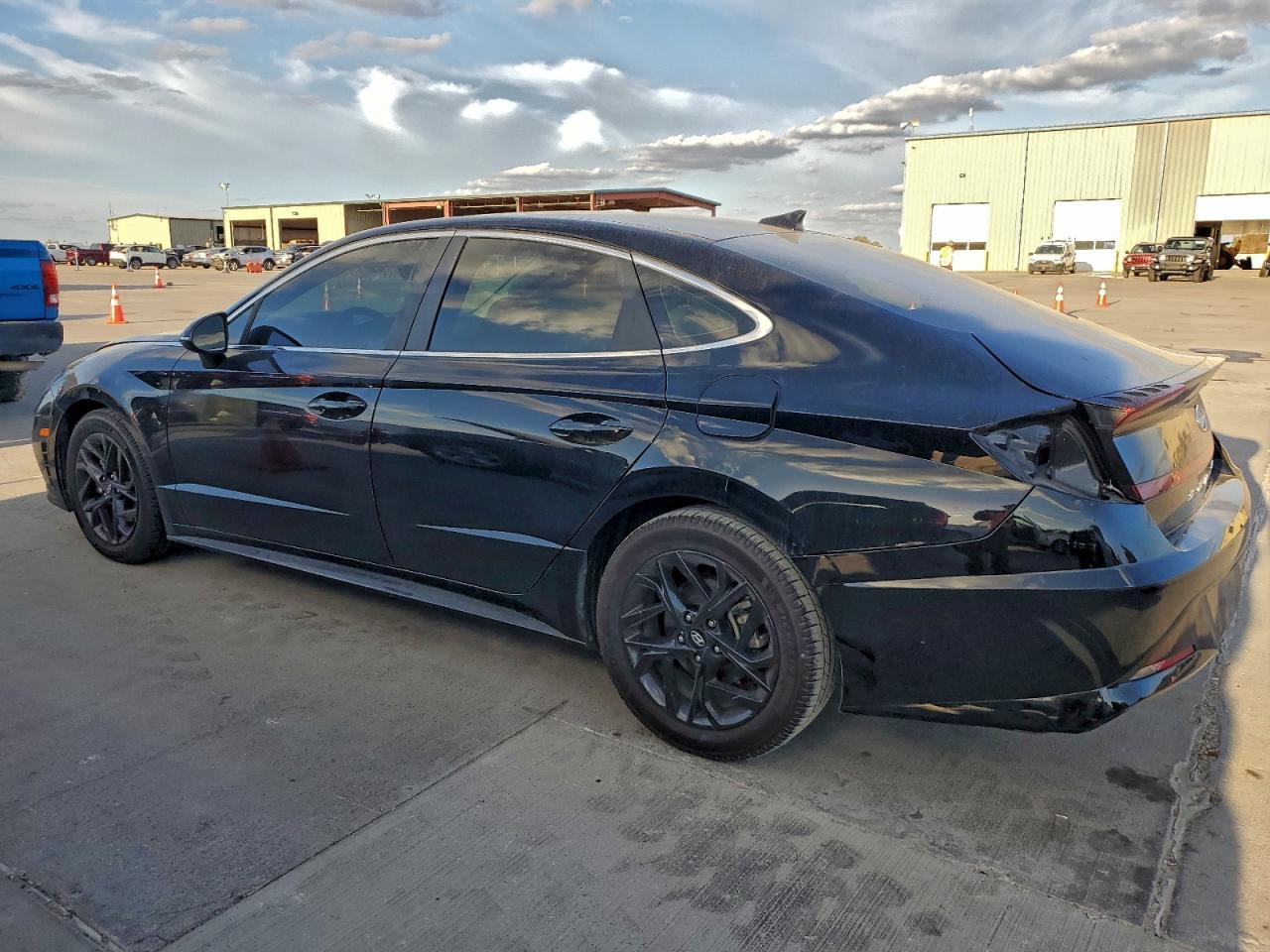 2023 Hyundai Sonata - zdjęcie 2