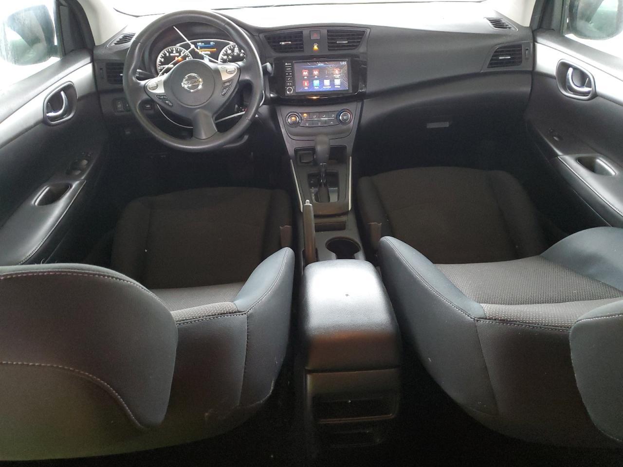 2019 Nissan Sentra S - zdjęcie 8