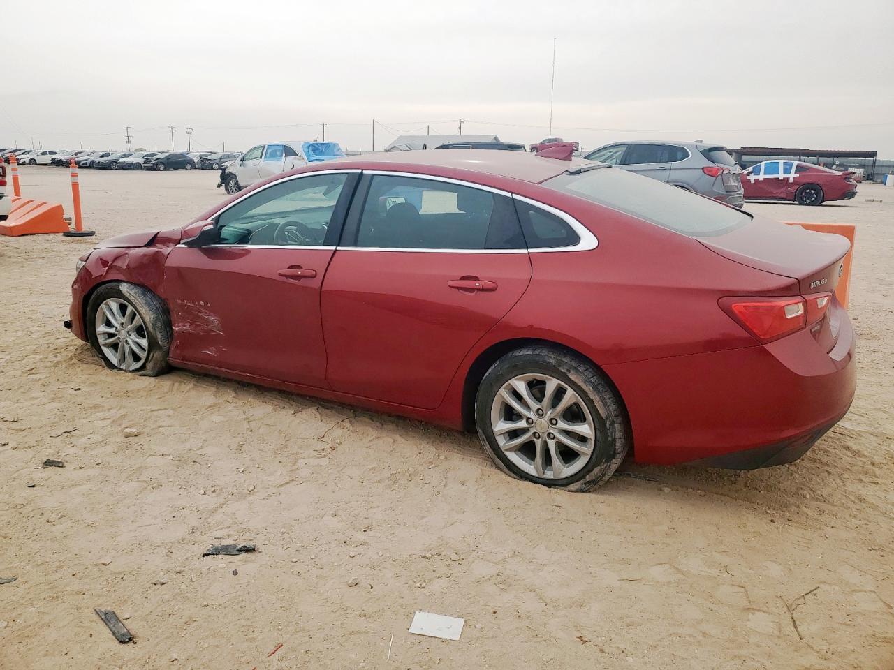 2016 Chevrolet Malibu - zdjęcie 2