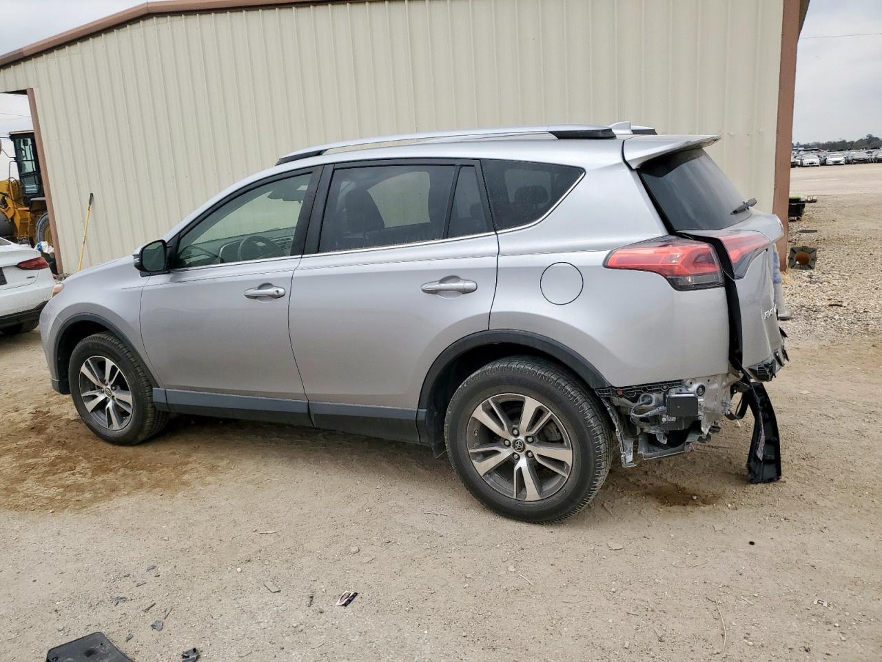 2018 Toyota RAV 4 - zdjęcie 2