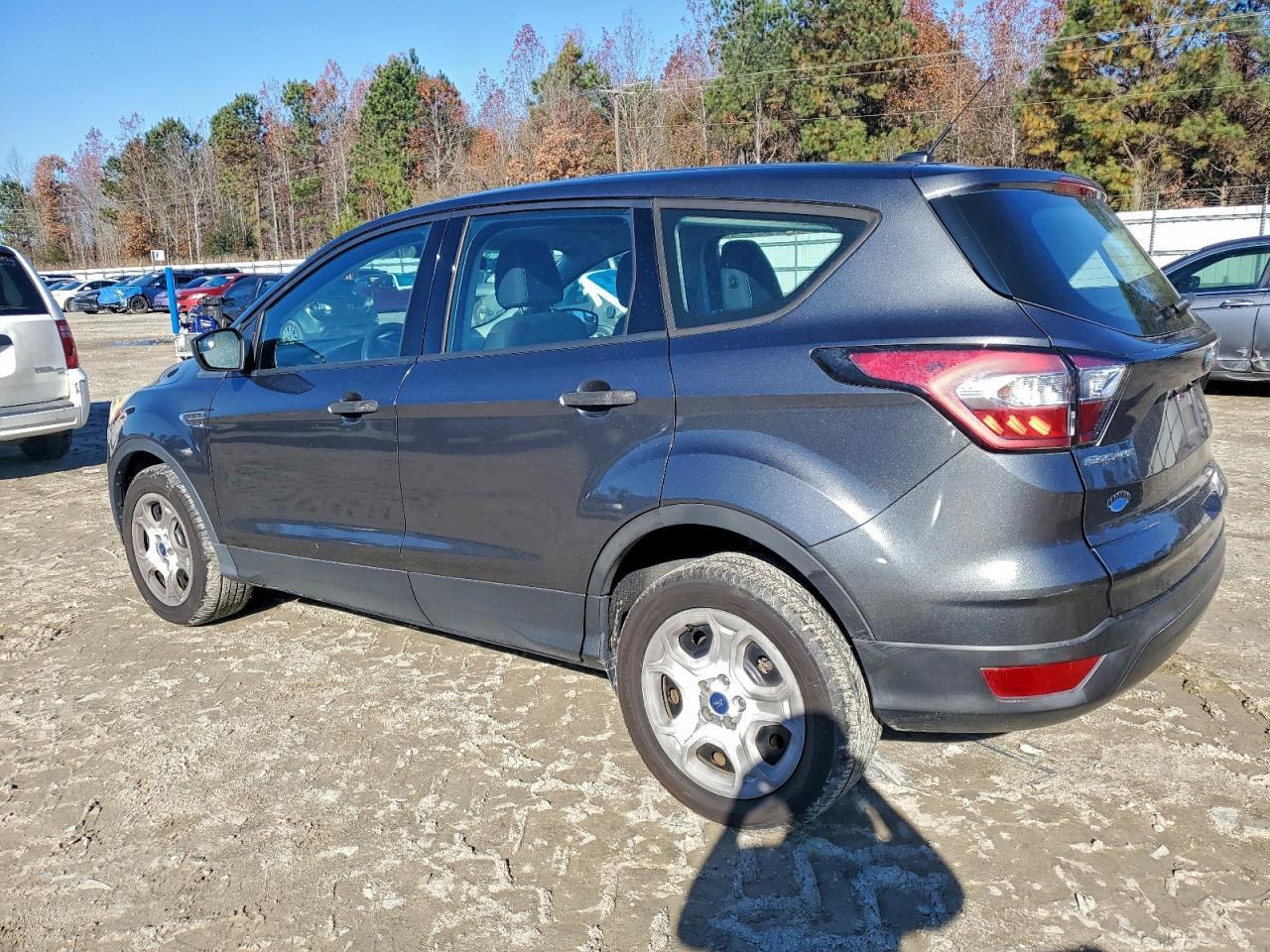 2017 Ford Escape - zdjęcie 2