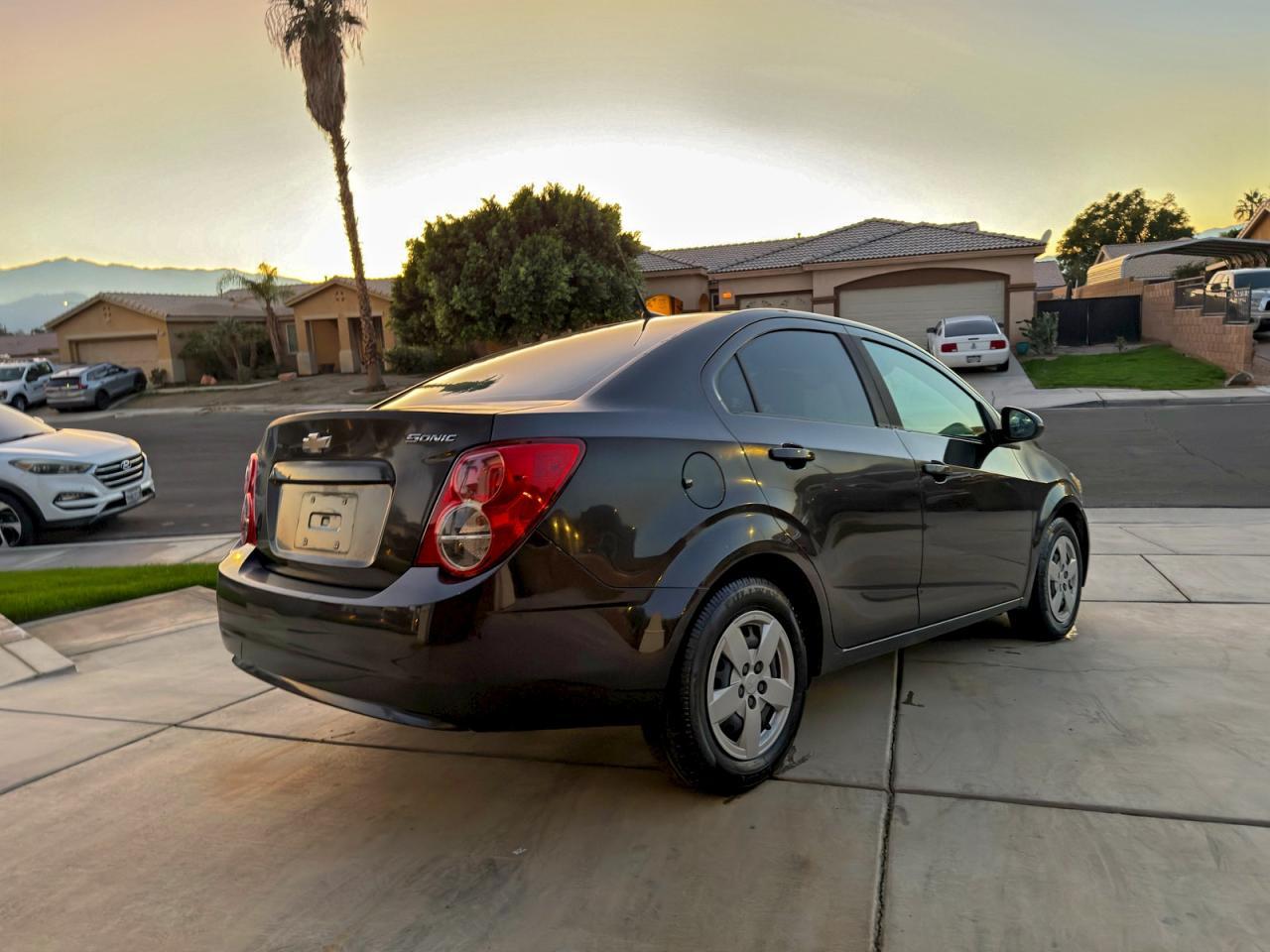 2014 Chevrolet Sonic - zdjęcie 4