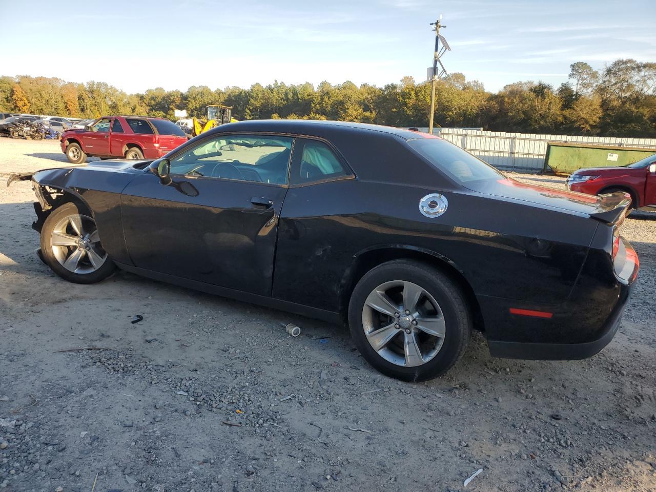 2020 Dodge Challenger - zdjęcie 2