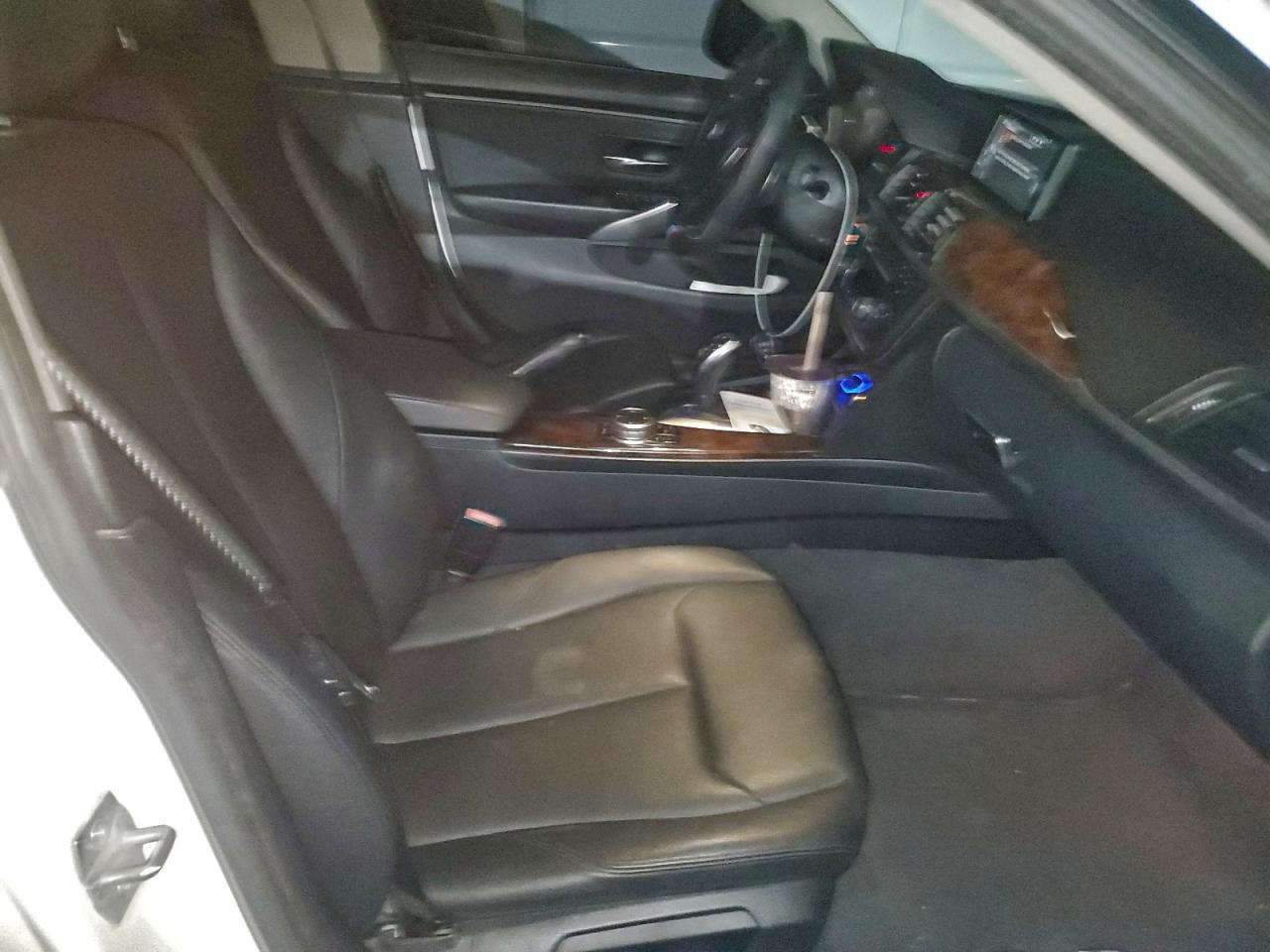 2015 BMW Seria 4 - zdjęcie 13