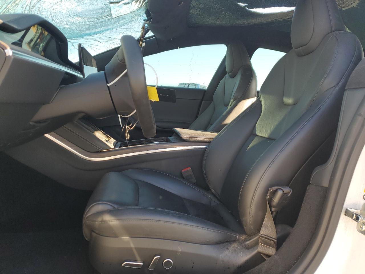 2022 Tesla Model S - zdjęcie 7