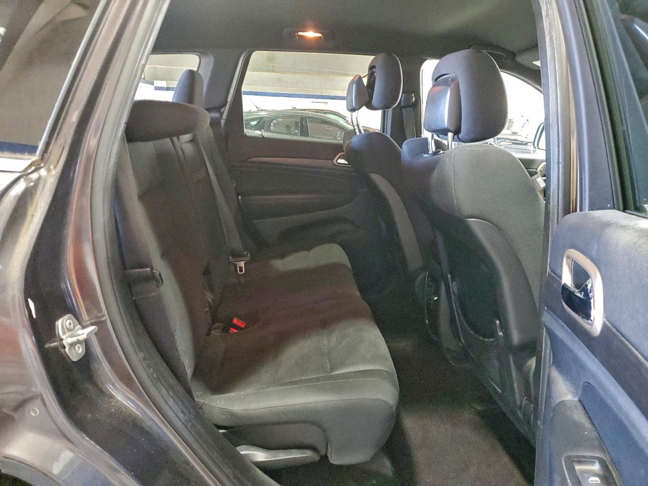 2015 Jeep Grand Cherokee - zdjęcie 11