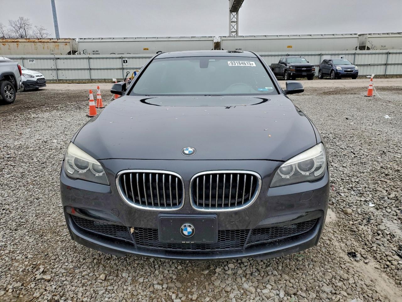 2015 BMW Seria 7 - zdjęcie 5