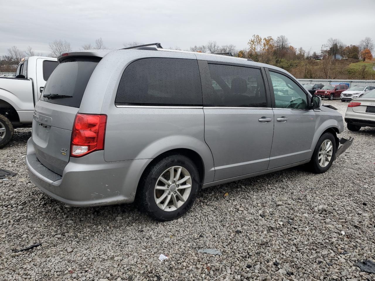 2019 Dodge Grand Caravan Sxt - zdjęcie 3