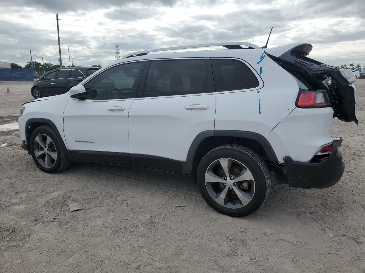 2020 Jeep Cherokee - zdjęcie 2