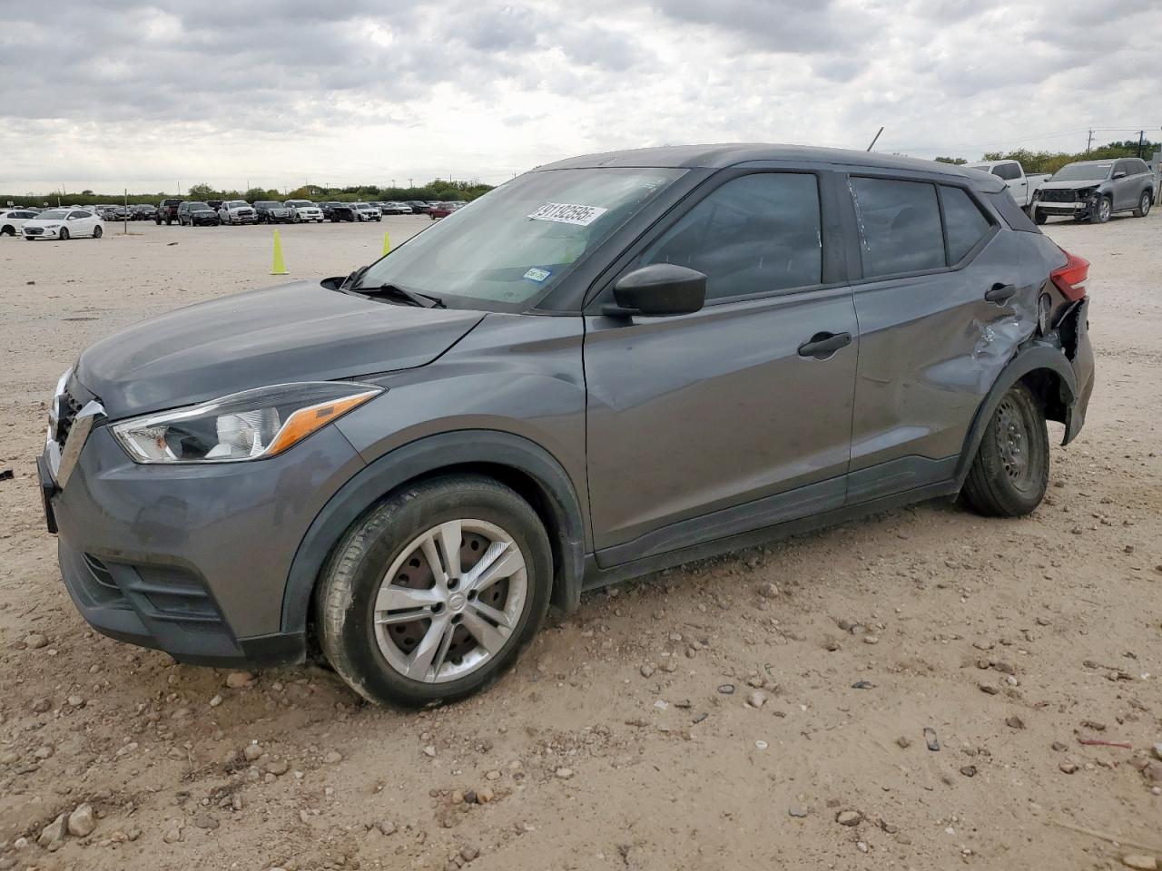 2020 Nissan Kicks - zdjęcie główne