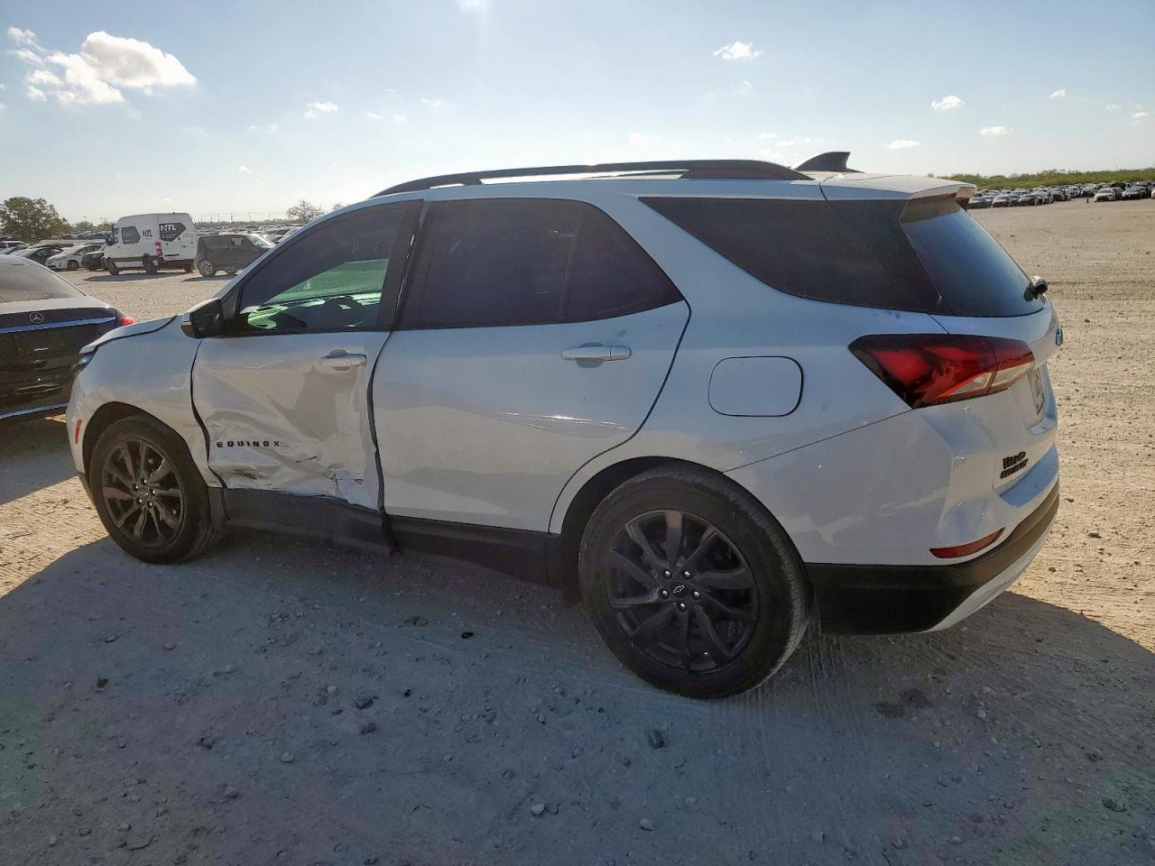 2024 Chevrolet Equinox - zdjęcie 2