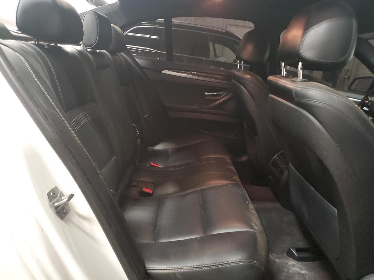 2016 BMW 528 Xi - zdjęcie 10