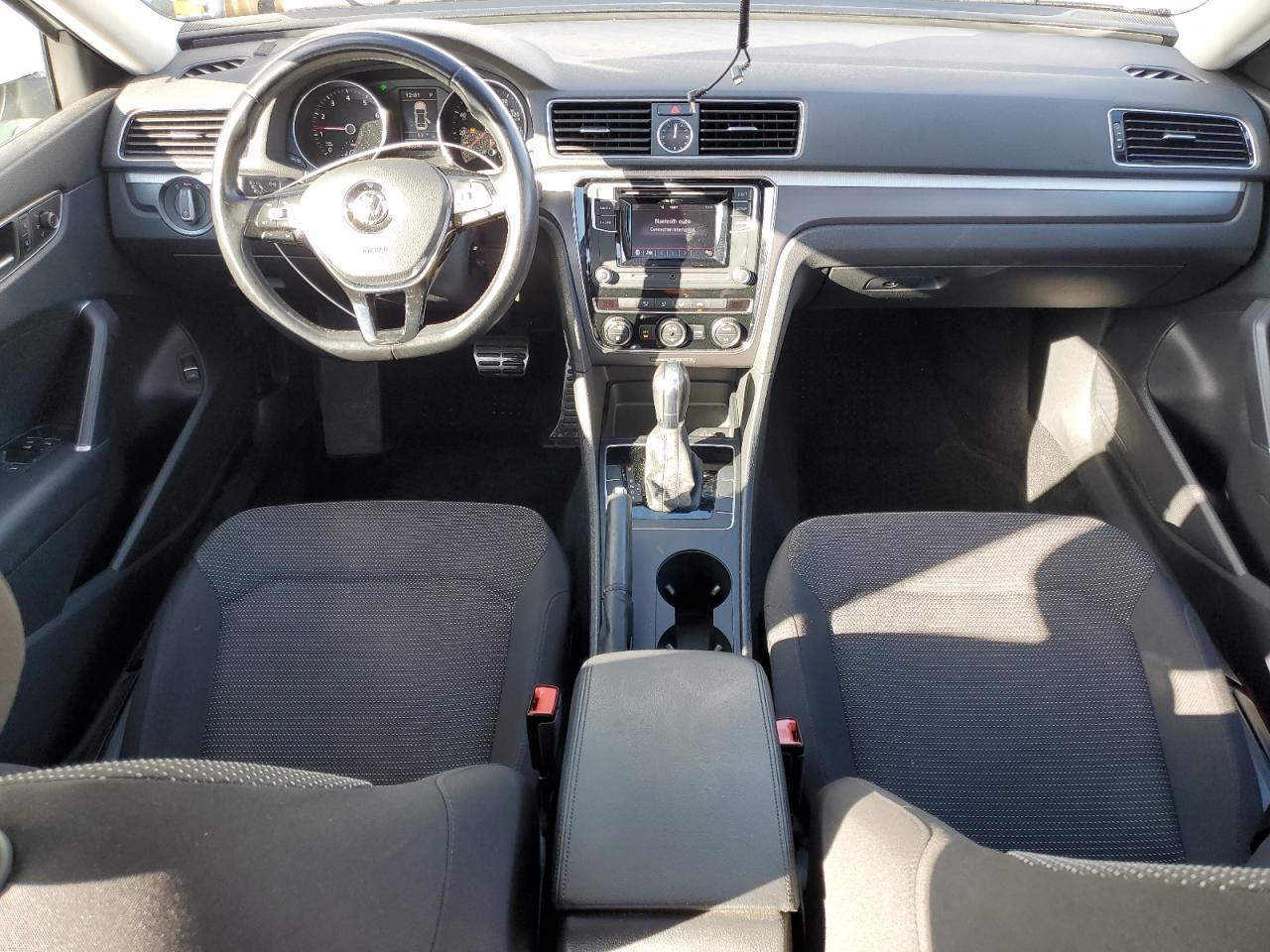 2016 Volkswagen Passat - zdjęcie 8