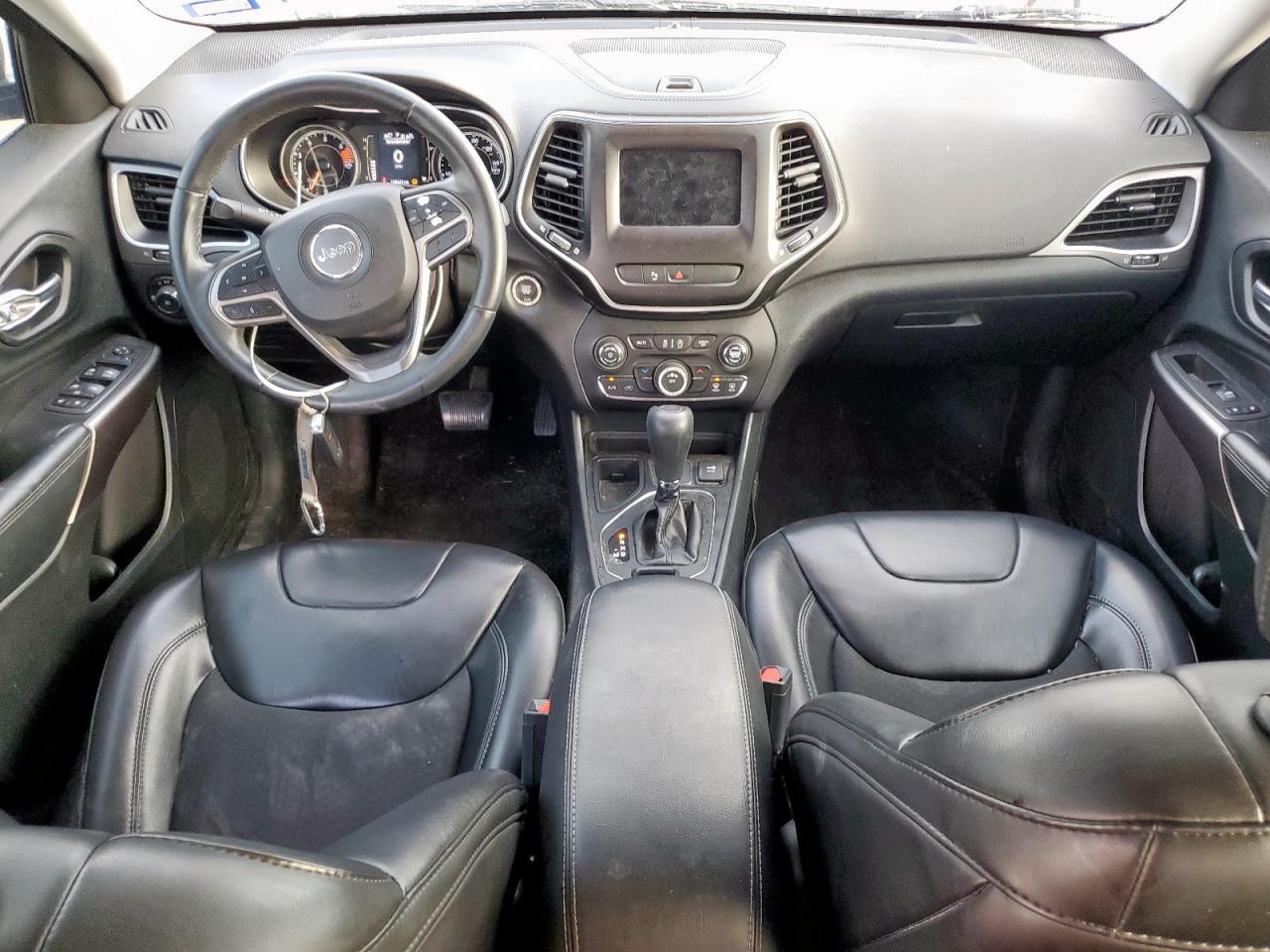 2019 Jeep Cherokee Latitude Plus - zdjęcie 8