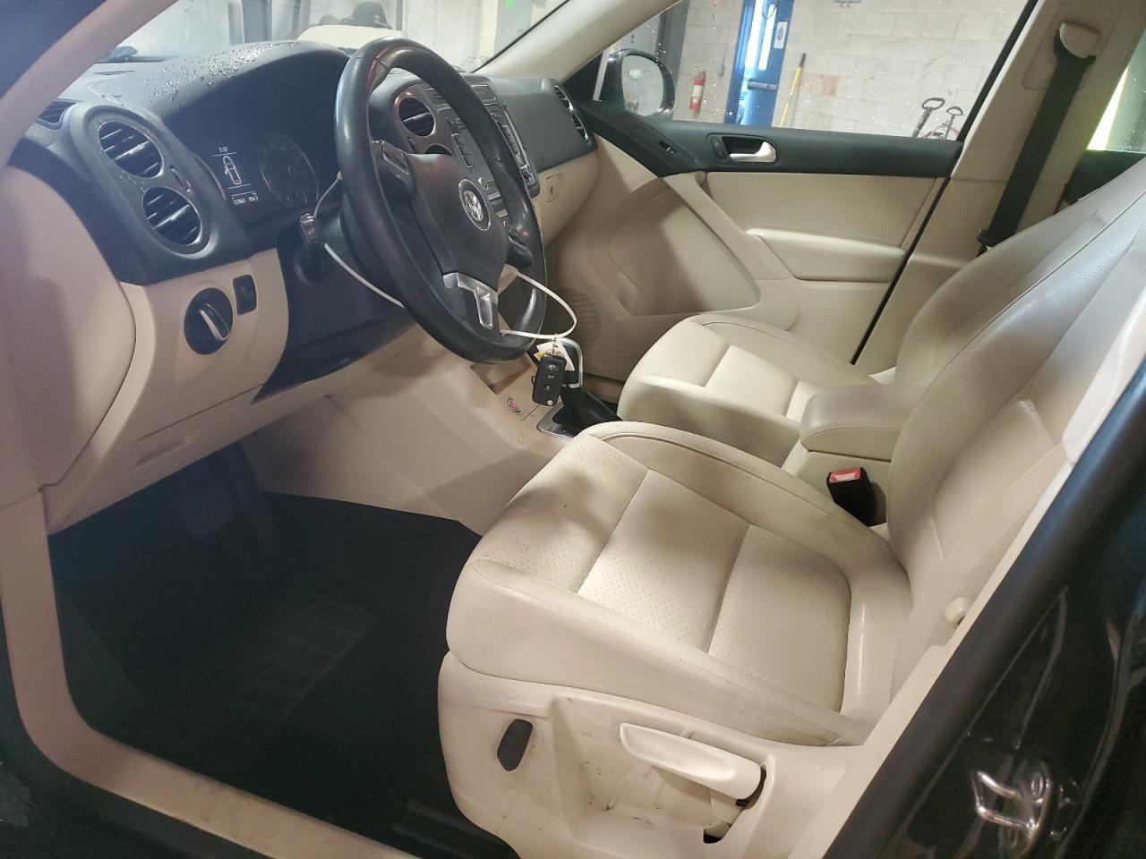 2014 Volkswagen Tiguan - zdjęcie 7