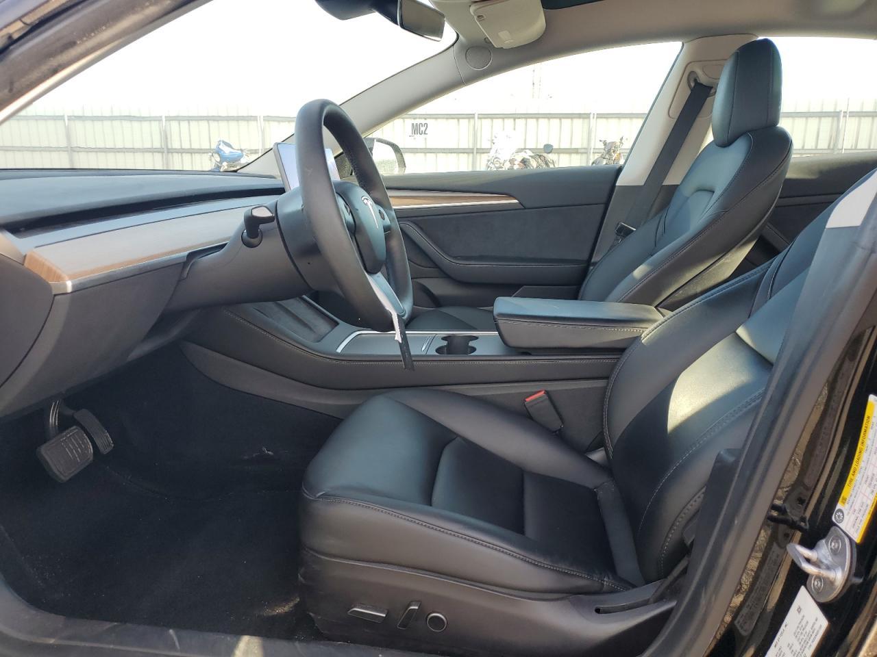 2022 Tesla Model 3 - zdjęcie 7