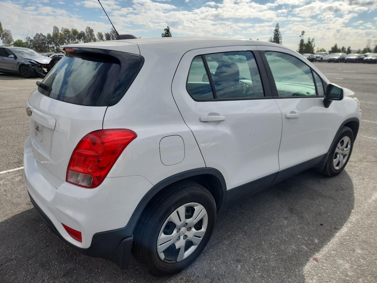 2018 Chevrolet Trax Ls - zdjęcie 3