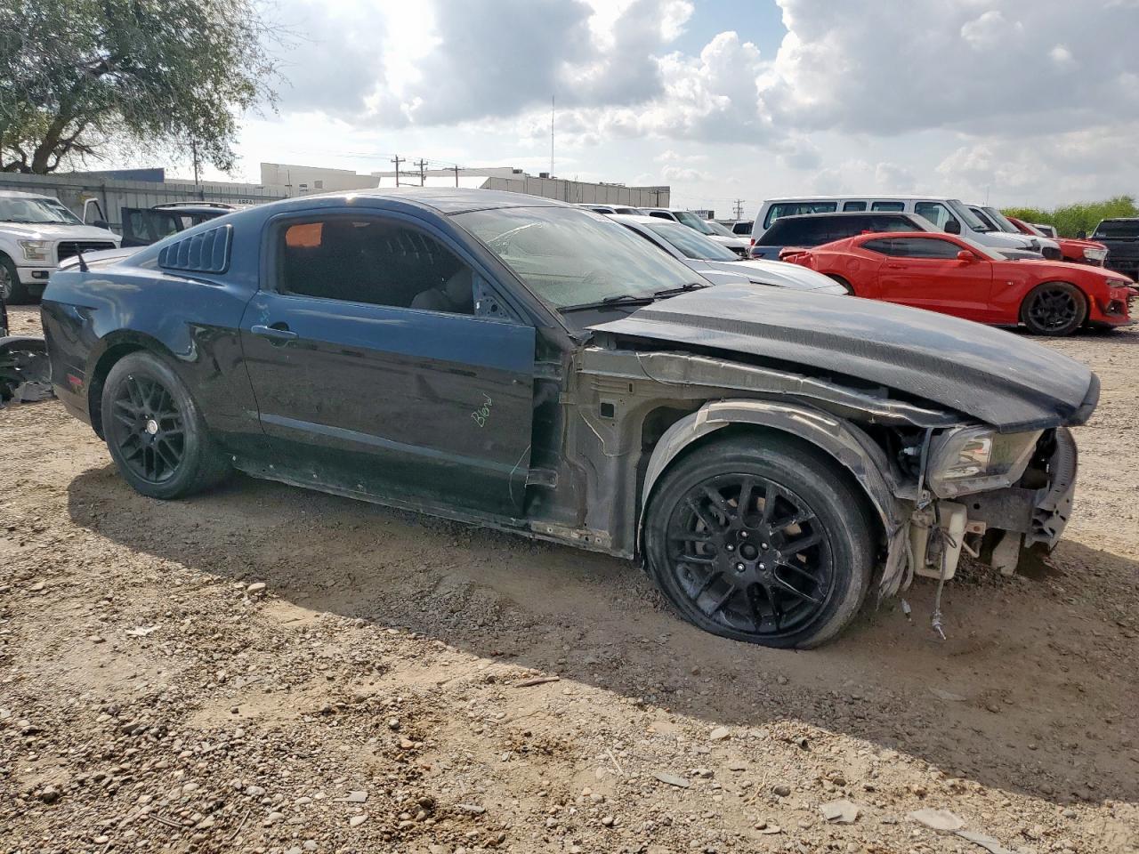 2014 Ford Mustang - zdjęcie 4