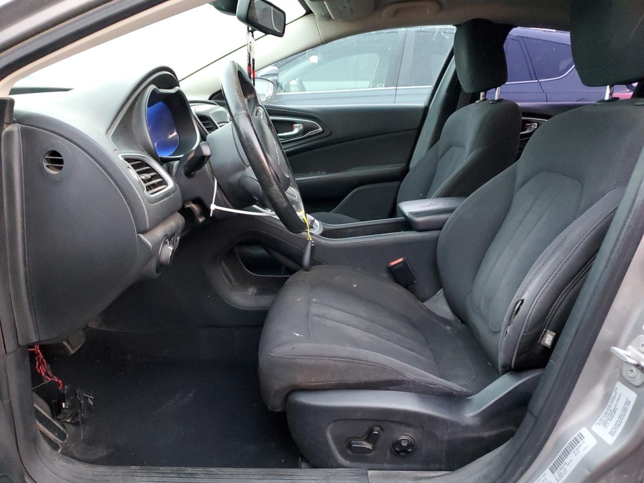 2015 Chrysler 200 Limited - zdjęcie 7