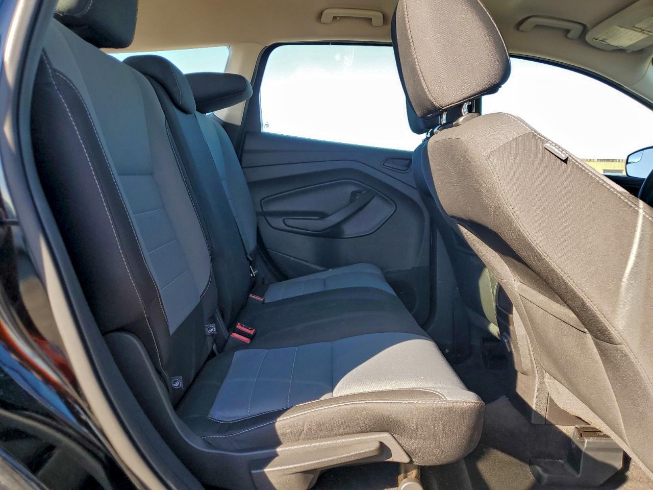 2017 Ford Escape - zdjęcie 11